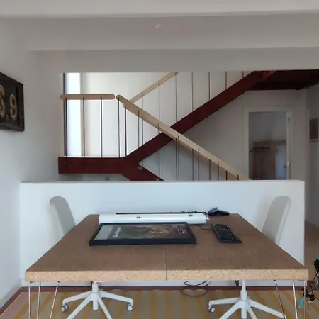 Nyaraló Emporda's Classic Townhouse Charm *