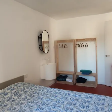 Nyaraló Emporda's Classic Townhouse Charm